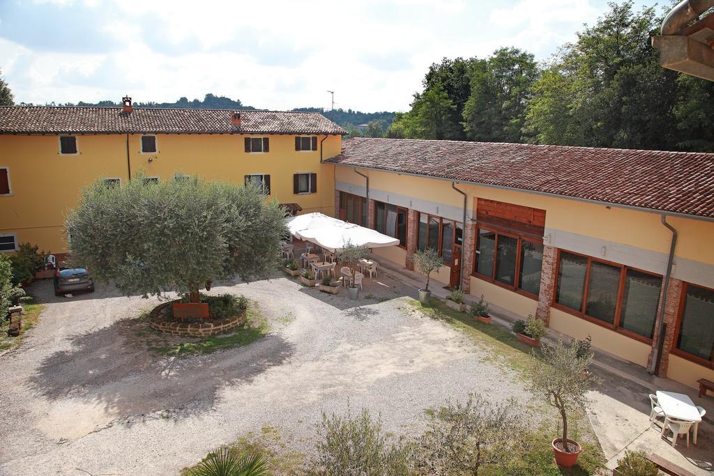 Agriturismo Licensi Del Bresa Willa Monzambano Pokój zdjęcie